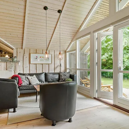 Gorgeous In With Kitchen